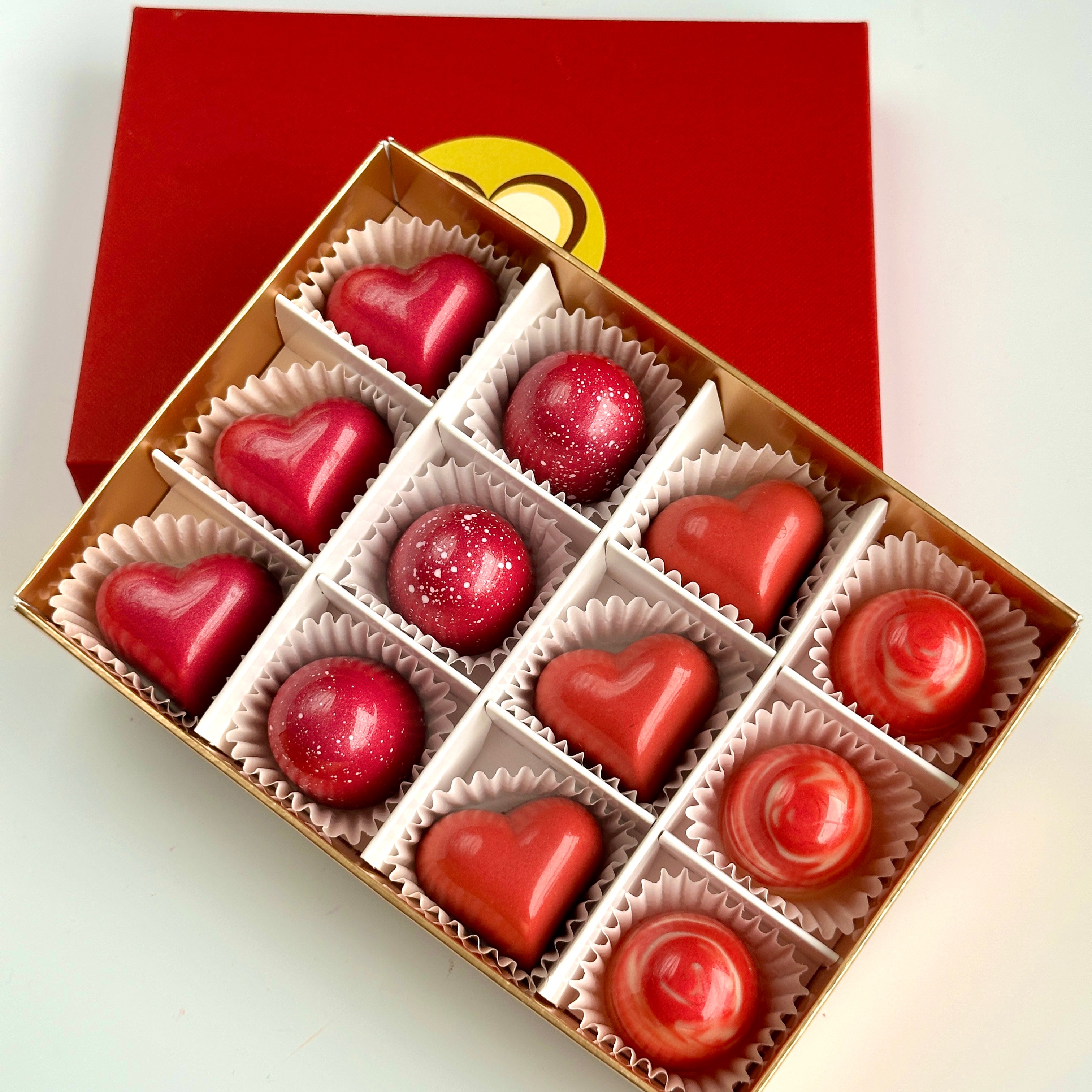 12 Chocolate Valentines Luxury Selection Box