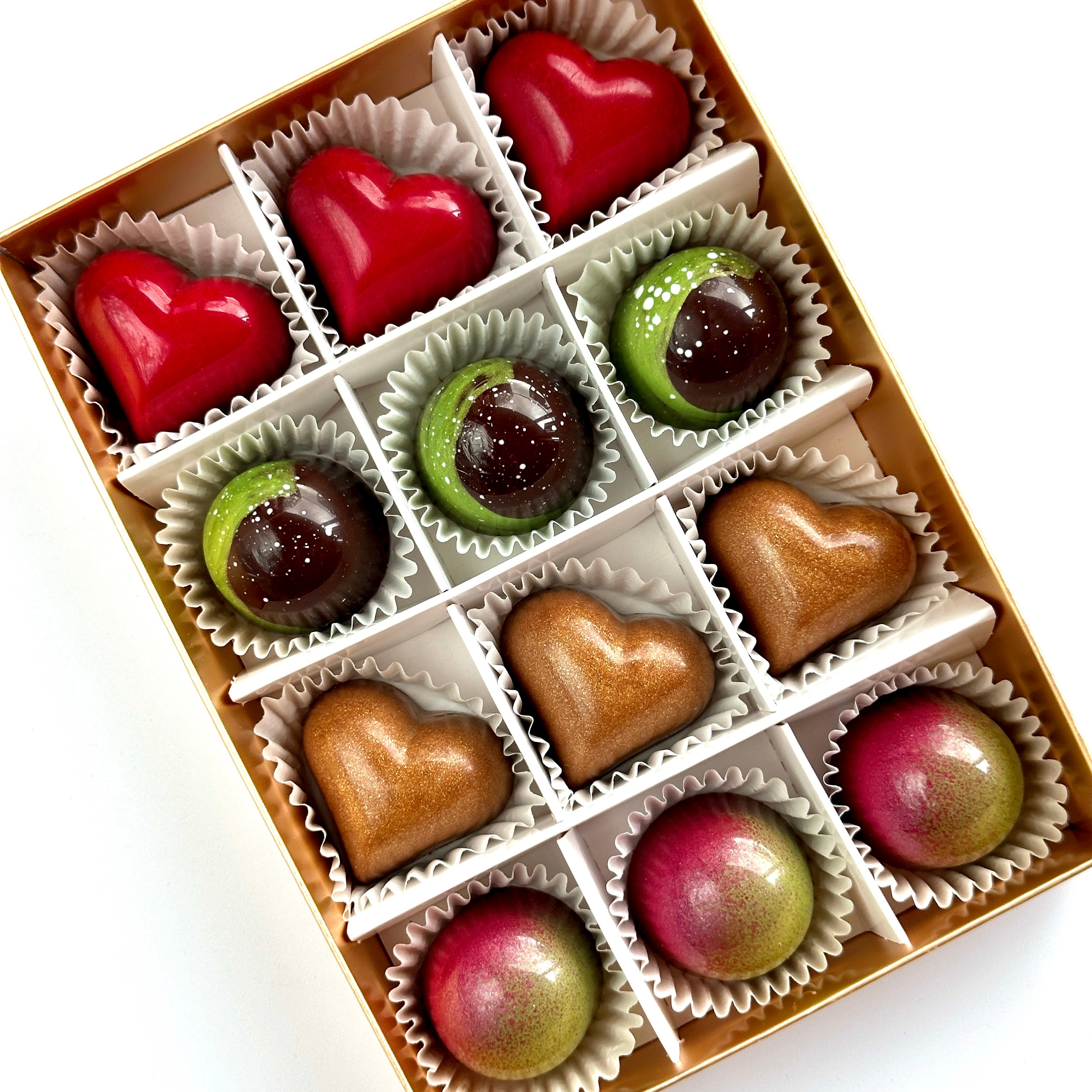 12 Chocolate Luxury Selection Box