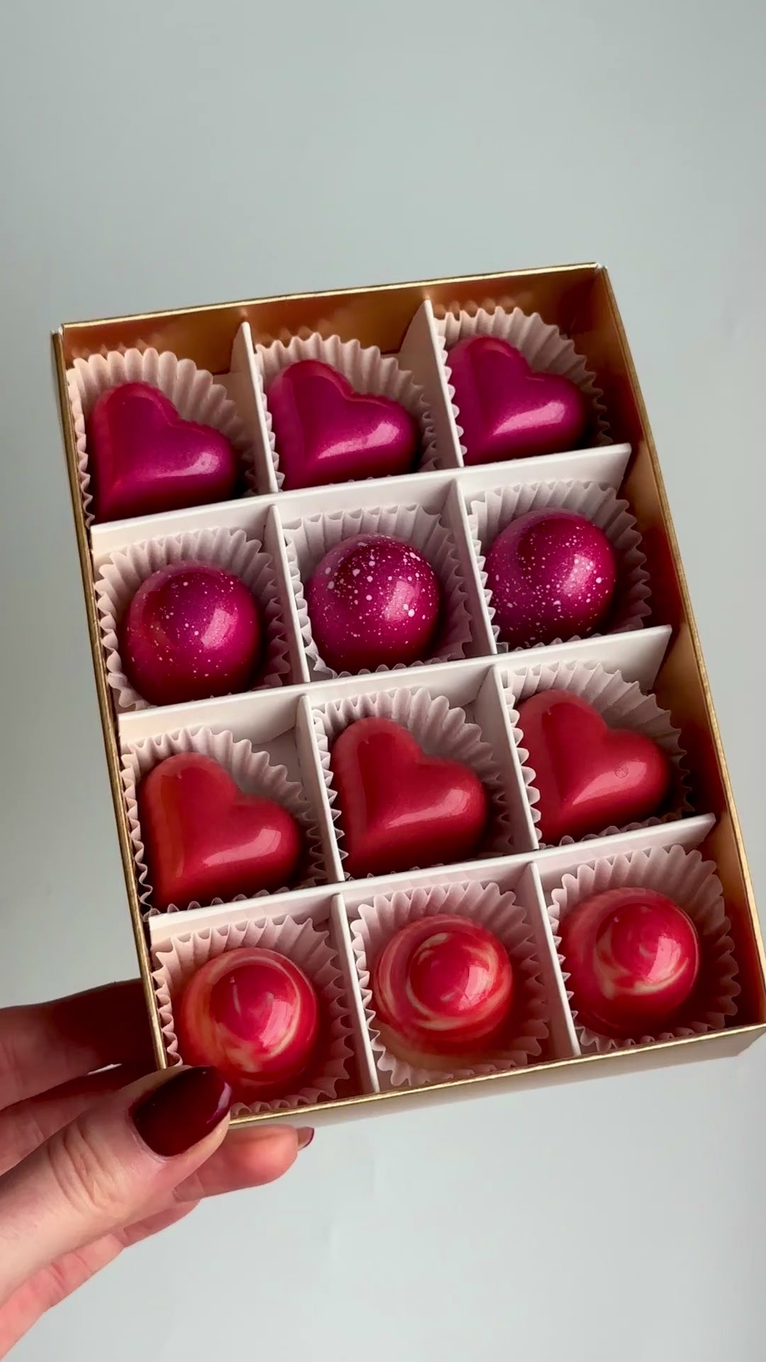 12 Chocolate Valentines Luxury Selection Box