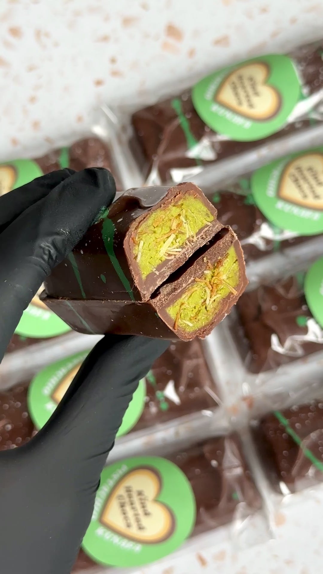Pistachio Kunafa Chocolate Bar